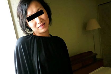 性体験豊富な淫乱人妻 滝口夏代