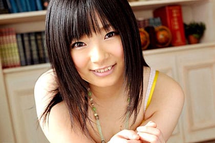 噴射でビジョぬれ！潮吹き幼妻 前田陽菜