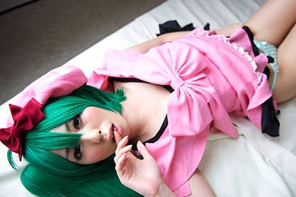 ロリカワで人気絶頂！現役コスドルを撮影会と騙してヤッちゃいました♪ おぐりみく