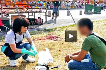 テキヤのおばちゃんに難癖つける！ 祭りの出店のために身体を捧げる・・・ 木村泉