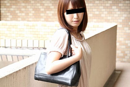 ガッ尻 若妻の恥じらい 「アナルオナニーしたら指輪が入っちゃって・・・」 島岡渚