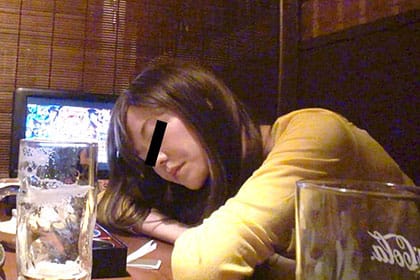 泥酔した飲み仲間の女を持ち帰り 二次会は自宅でハメ撮りパーティー 水無月那津江