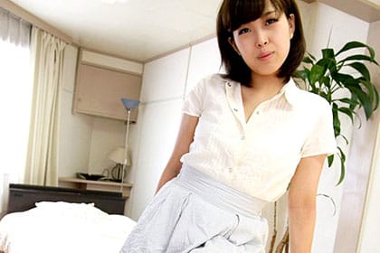 清純系の淫らな無垢マンコ！ 折田美紀子