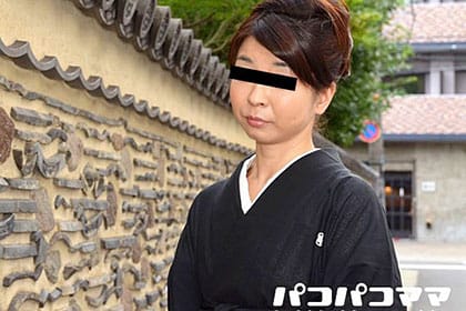 ヤリたい盛りの喪服未亡人 石橋景子