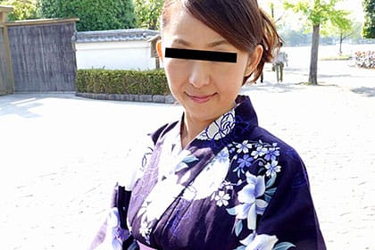 ごっくんする人妻たち45 浴衣姿で連続ごっくん 川下茜