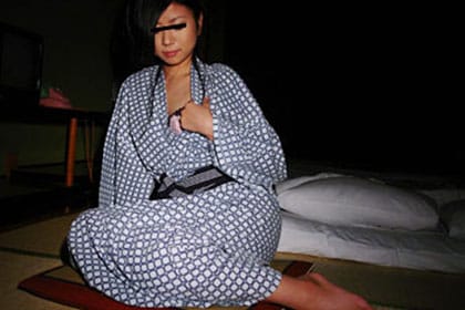 人妻 熟女 夫の友人と密会