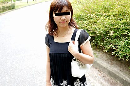 けしからん乳をしたムチムチ若奥様が割り切りハメ撮り 皆川かほり