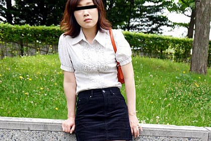 人妻なでしこ調教 新たな世界を渇望する言いなり美乳妻 村田志穂