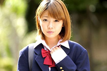 超淫乱なイマドキ制服美少女参上！！ 男2人のザーメンを絞り尽くす！！！ 小波風