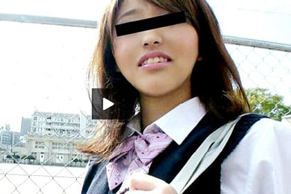 「写真撮影のバイトしない？」 と女子校生を騙してヤリ放題！ 澤口亜美