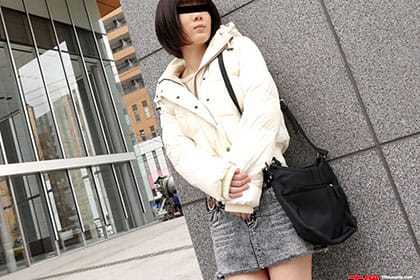 早く挿入して！糸引マンコがチンコを欲しがってる