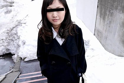 小悪魔若妻の小さな尻の穴