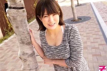 巨乳素人娘を制服コスでいただきます！