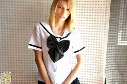 いいなり制服金髪娘に中出し SNSで知り合った感度良好のスレンダー金髪娘 VOL1 Missy Luv