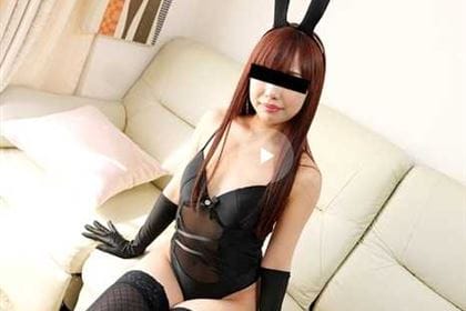 大掃除フェラまでしてくれる新春バニーコスプレの人気デリヘル嬢 木内早苗