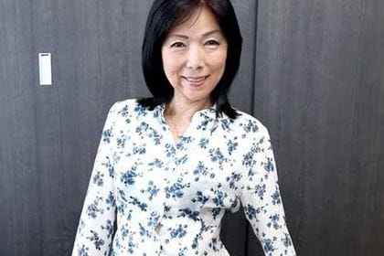 熟女のチングリ返しアナルペロペロ 青山愛