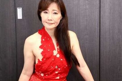 熟痴女の淫らな誘惑 完熟ボディを召し上がれ 赤坂ルナ