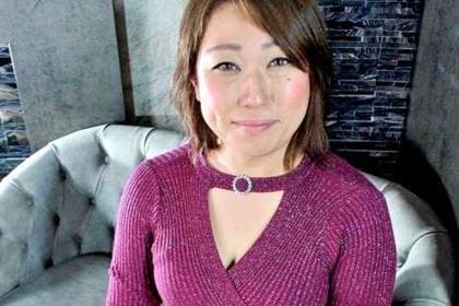 至高の奥様ボディと優しい笑顔 簑輪万里絵