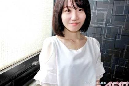 清楚で可愛いスレンダー娘 周亜里沙