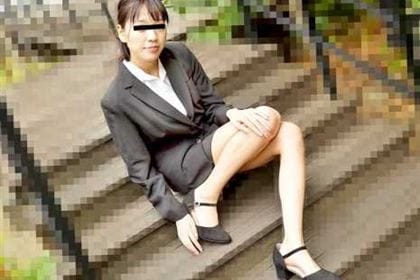 就活セクハラ面接！ 内定が欲しくて恥じらいながらも何でもシちゃう女子大生 泉あや