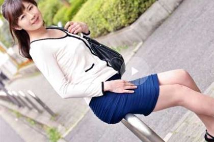 成熟した美ボディを持て余す人妻 西岡奈央