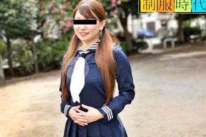 制服時代 制服がよく似合うむっちり美巨乳ガール 葵みのり