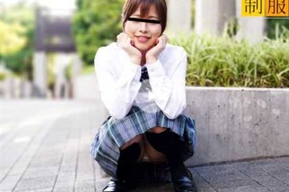 制服時代 ずーっとイジられイカされながらもカメラ目線 上原聡美(さとみ)