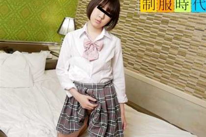 制服時代 初体験を思い出しながら制服姿で中出しセックス 大谷紀子