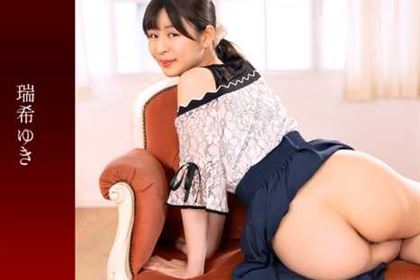 まんチラの誘惑 ママ友の下半身に誘われて 瑞希ゆき(ここな友紀)