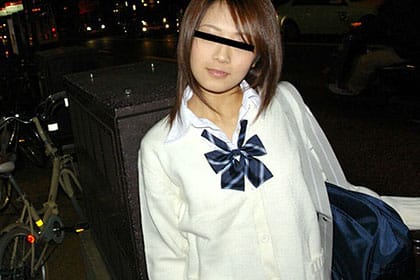 素人四畳半生ハメ 〜ザーメンお口で受け止めるJKコス娘〜 松井亜由美