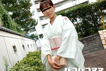 着物で人生初のアナル 西山美和子