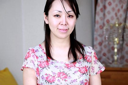 素っぴん淫乱熟女〜乱交・潮吹き〜山見ゆな