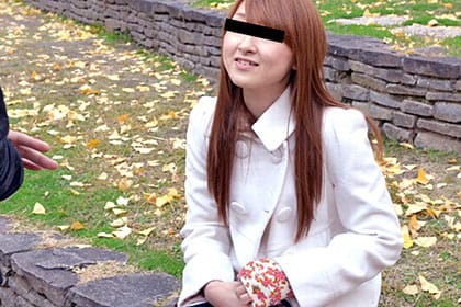 素人ガチ交渉 汚い男部屋ですっきりパイパンにしちゃいましょう 上島美久