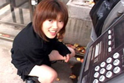 羞恥露出オナニー ひろこ B:84 W:59 H:83