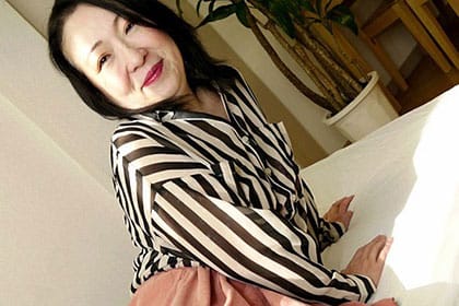 肉棒に喰らいつく豊満熟妻の底無し性欲 宇郷伸恵