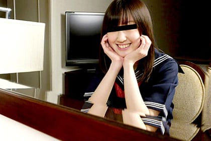 制服時代 セーラー服を着た女子校生フェラはいかが？ 沢野美香