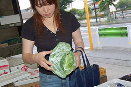 海野美里&nbsp;狙え、買い物奥様