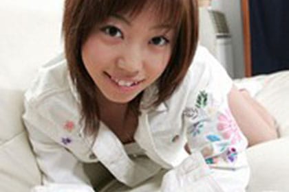 大滝明日香 【生大好きロリ娘〜3P編〜 はじめてイっちゃった？】