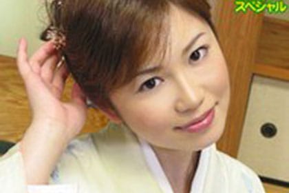 筒見友 【着物美人と和風からみ】